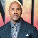 Americana cuadro azul vestido por Dwayne Johnson