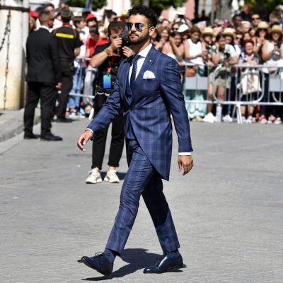 chaque cuadros vestido por Manuel Cortés