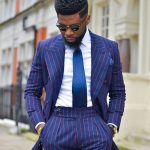 Traje azul diplomático raya roja